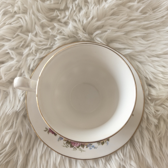 Teacup & Saucer Set - 1 Set - Picture 5 of 8